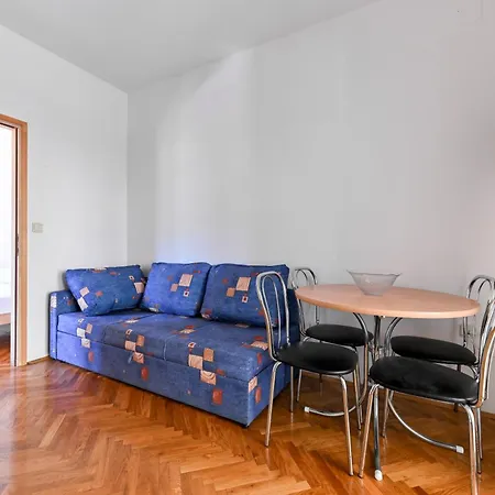 Velebita Apartman *